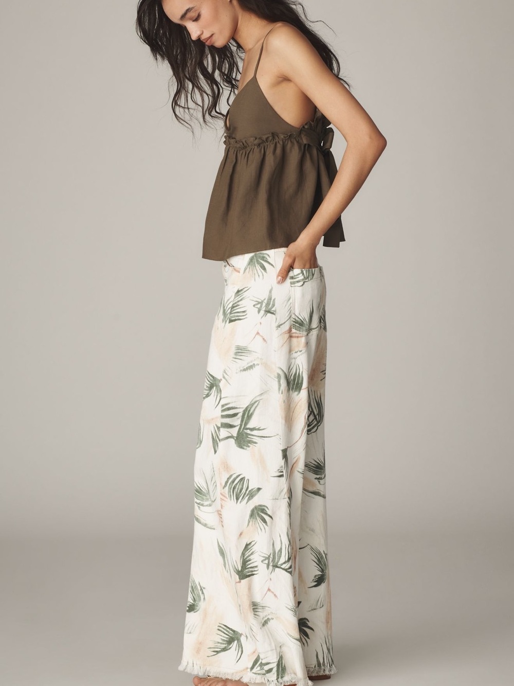 Pilcro Olive with Cream Botanical Wide-Leg Pants, size 29 - Picture 4 of 7
